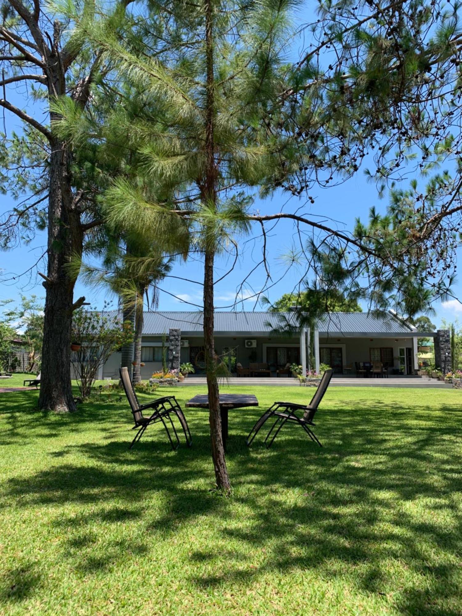 Summerfields & Gardens Lodge Kitwe Exteriör bild